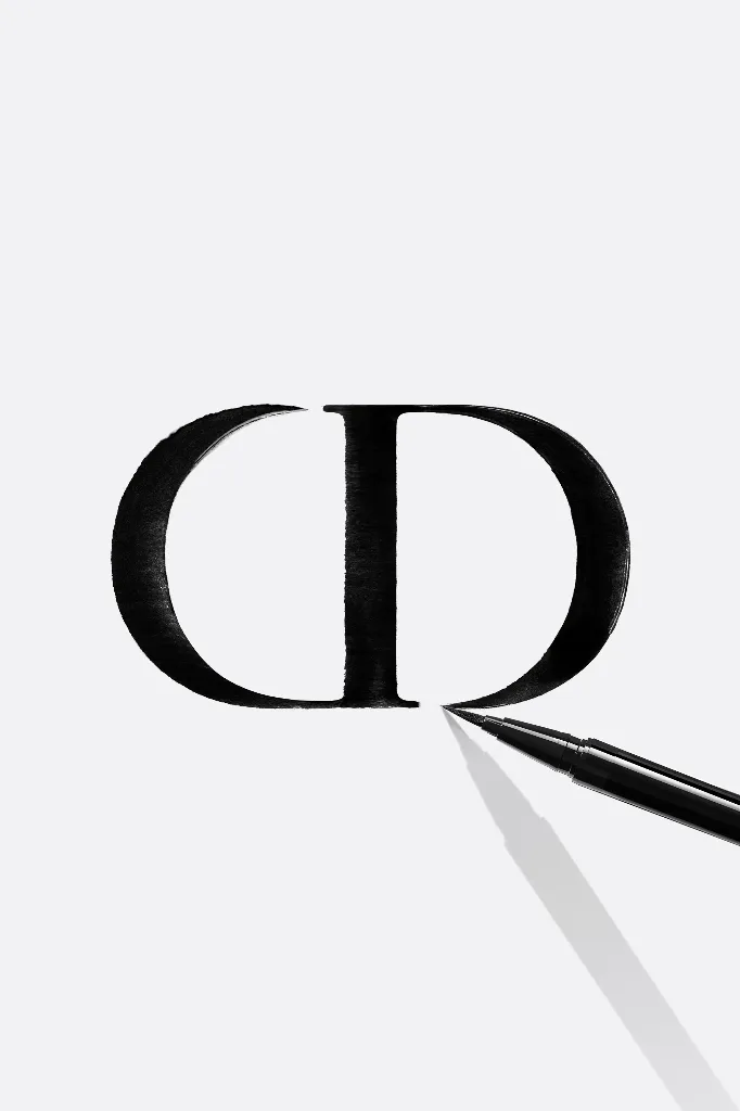 Y0000006_E000000248_E04_selectorPanelDesktop.webp