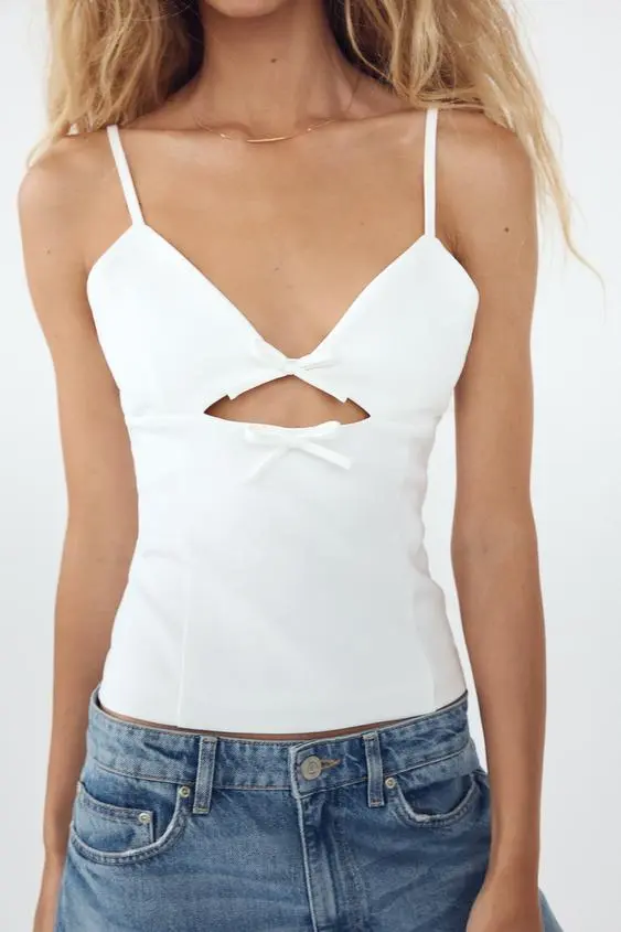 Top Elastico Cut Out Lazos